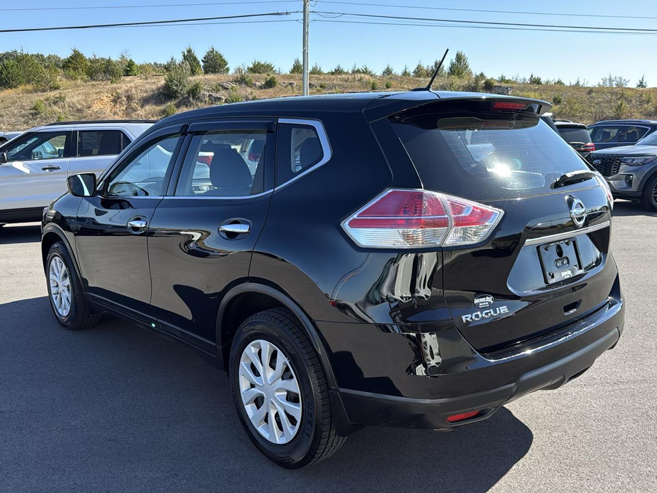 Nissan Rogue S 4D SUV FWD 2015