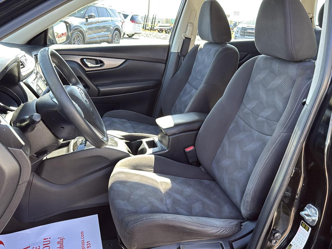 Nissan Rogue S 4D SUV FWD 2015