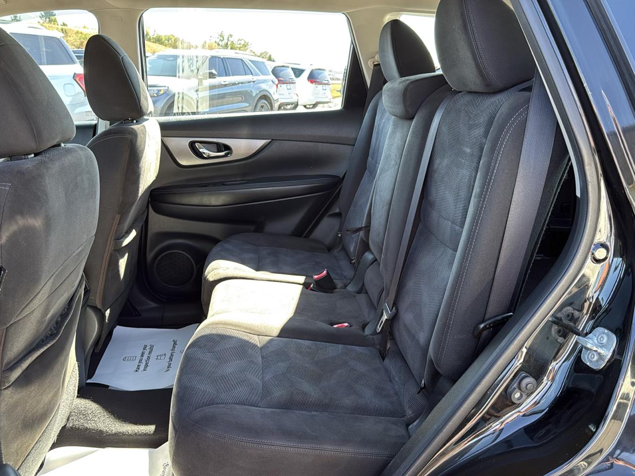 Nissan Rogue S 4D SUV FWD 2015
