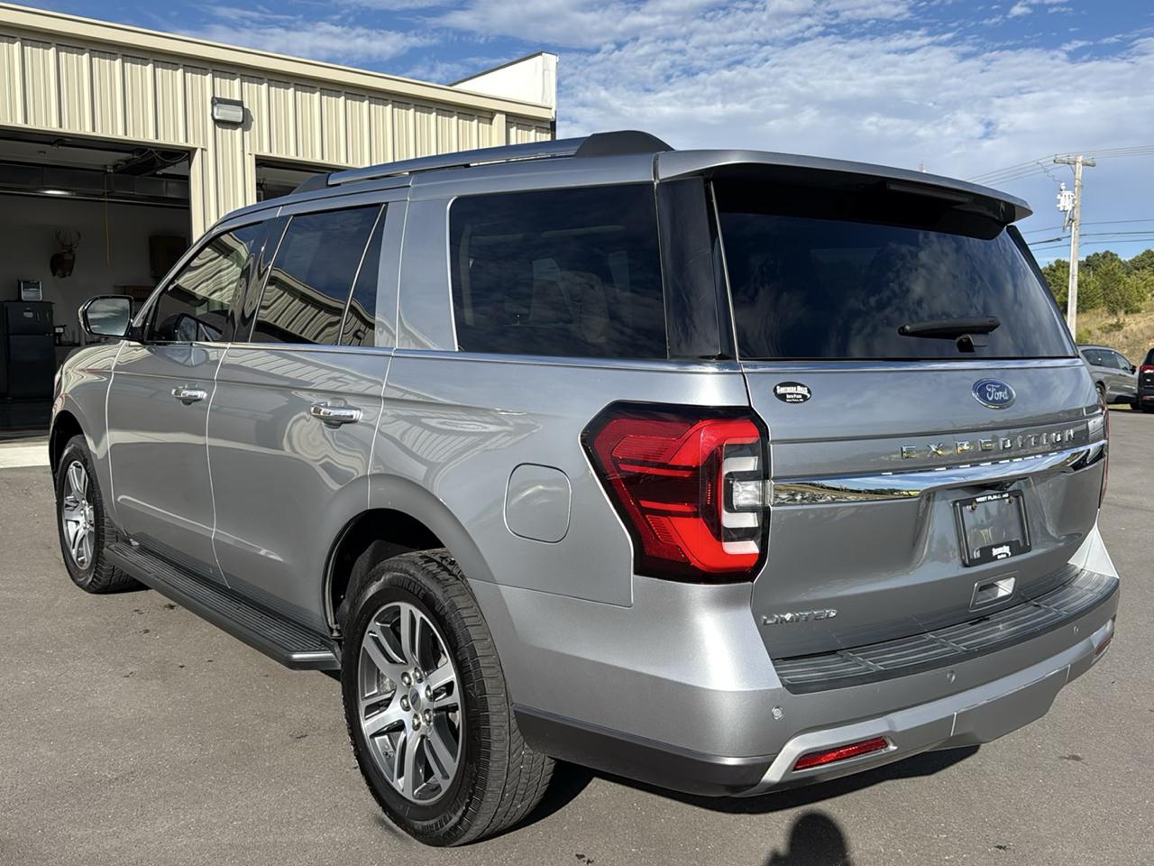 Ford Expedition Limited 4D SUV 4WD 2024