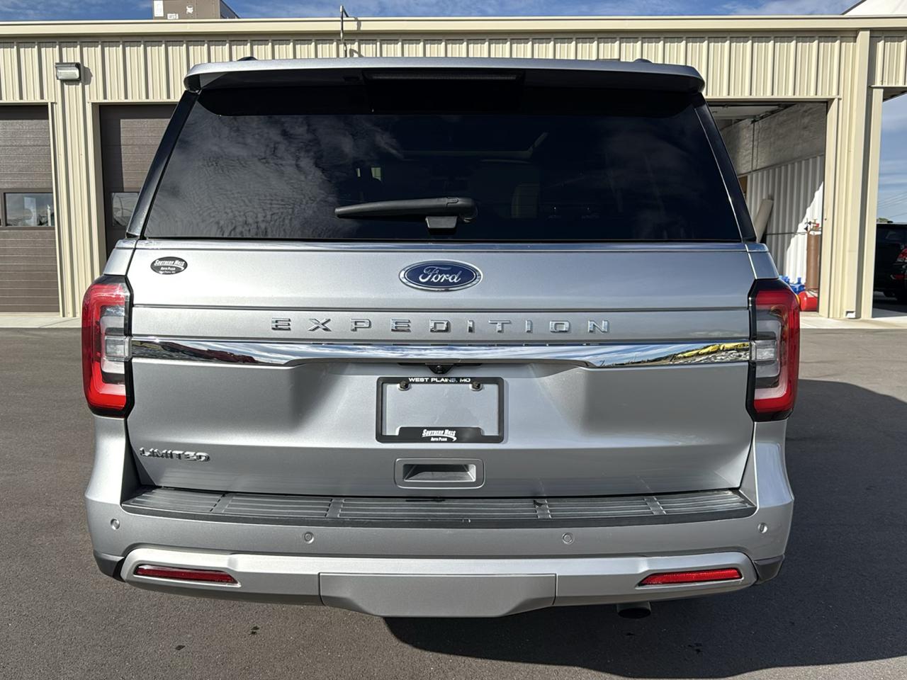 Ford Expedition Limited 4D SUV 4WD 2024