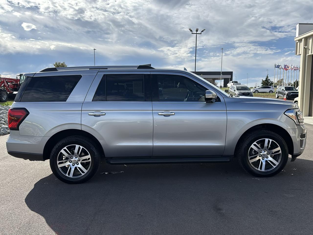 Ford Expedition Limited 4D SUV 4WD 2024
