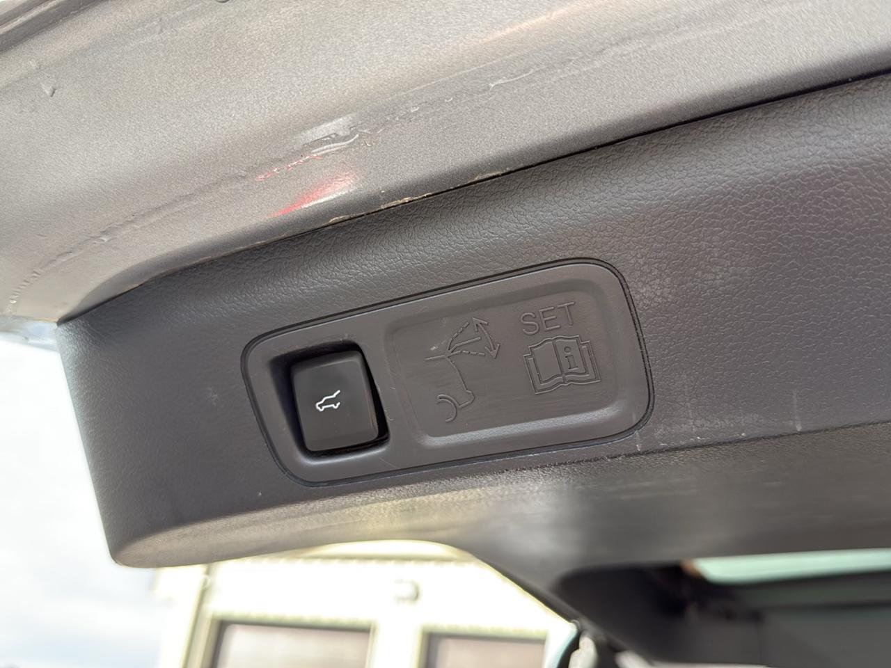 Ford Expedition Limited 4D SUV 4WD 2024