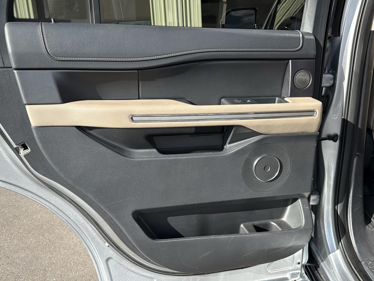 Ford Expedition Limited 4D SUV 4WD 2024