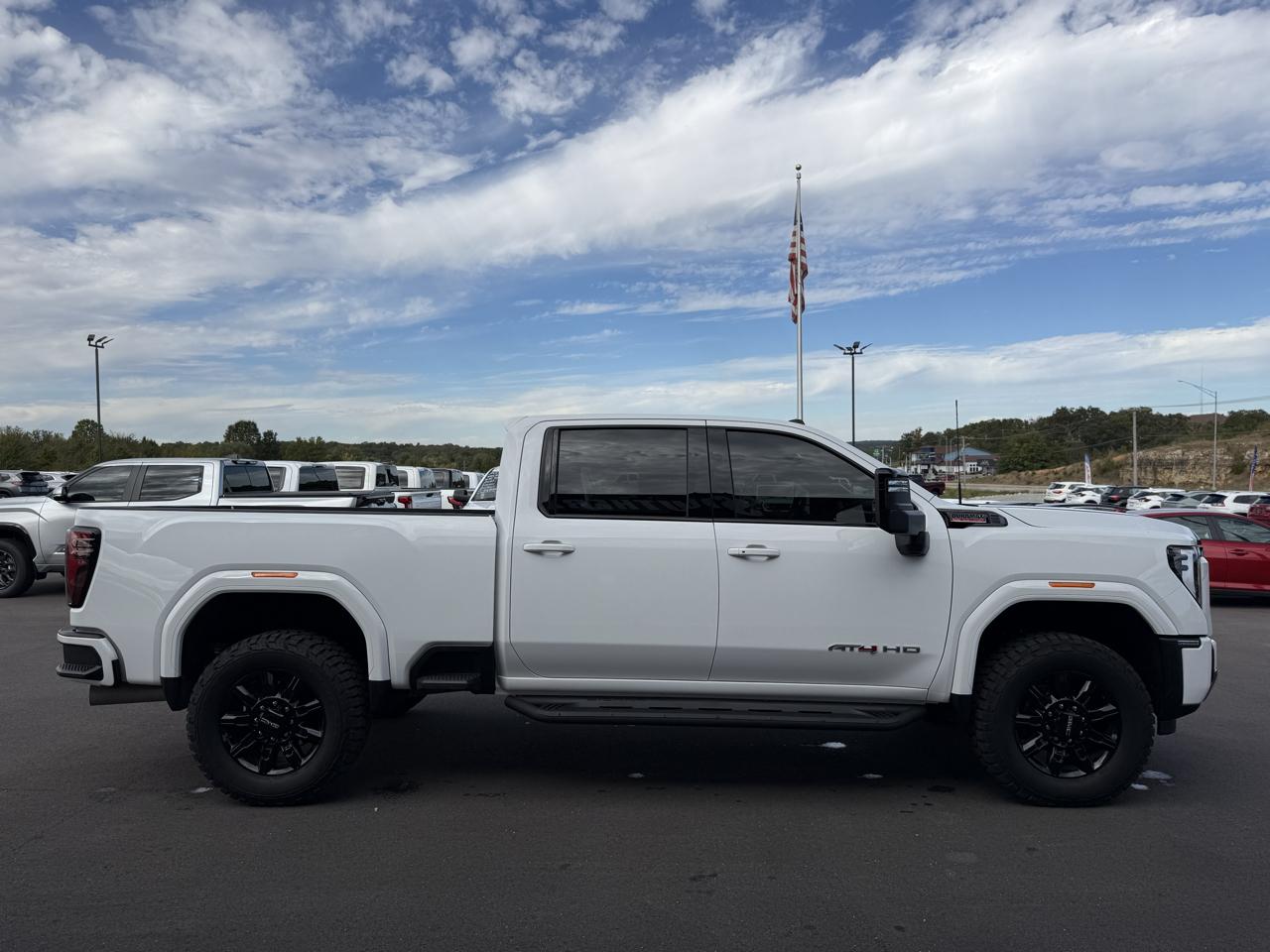GMC Sierra 2500 AT4 Crew Cab 4WD SWB 2024