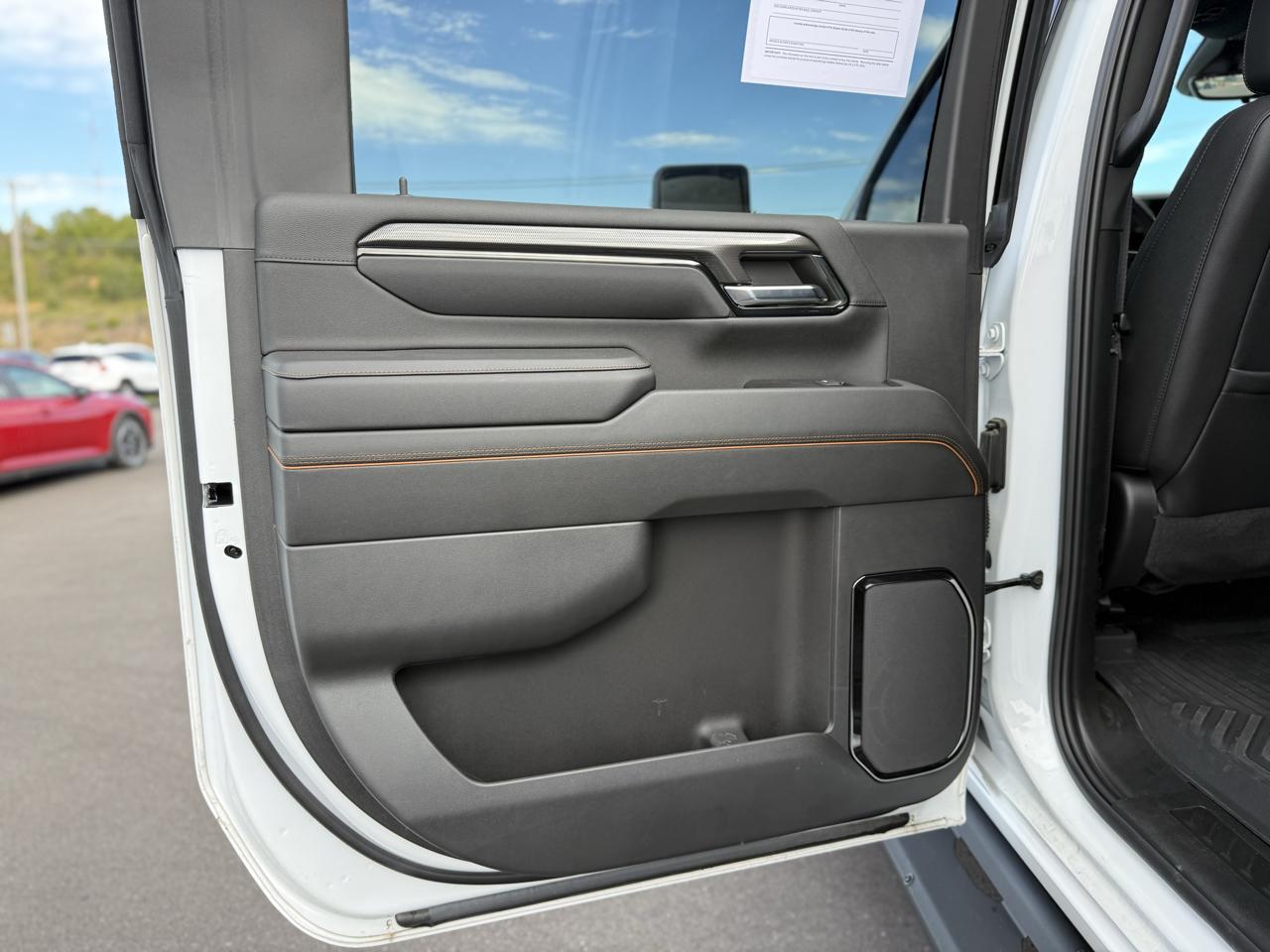 GMC Sierra 2500 AT4 Crew Cab 4WD SWB 2024