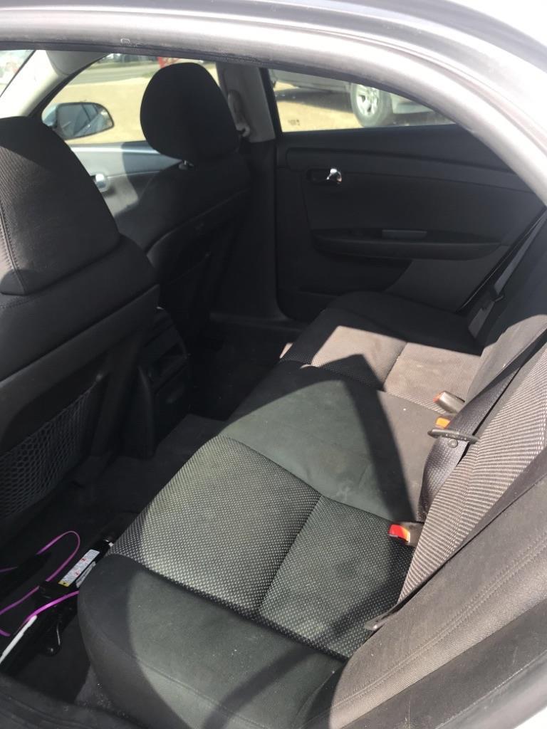 Chevrolet Malibu  2012