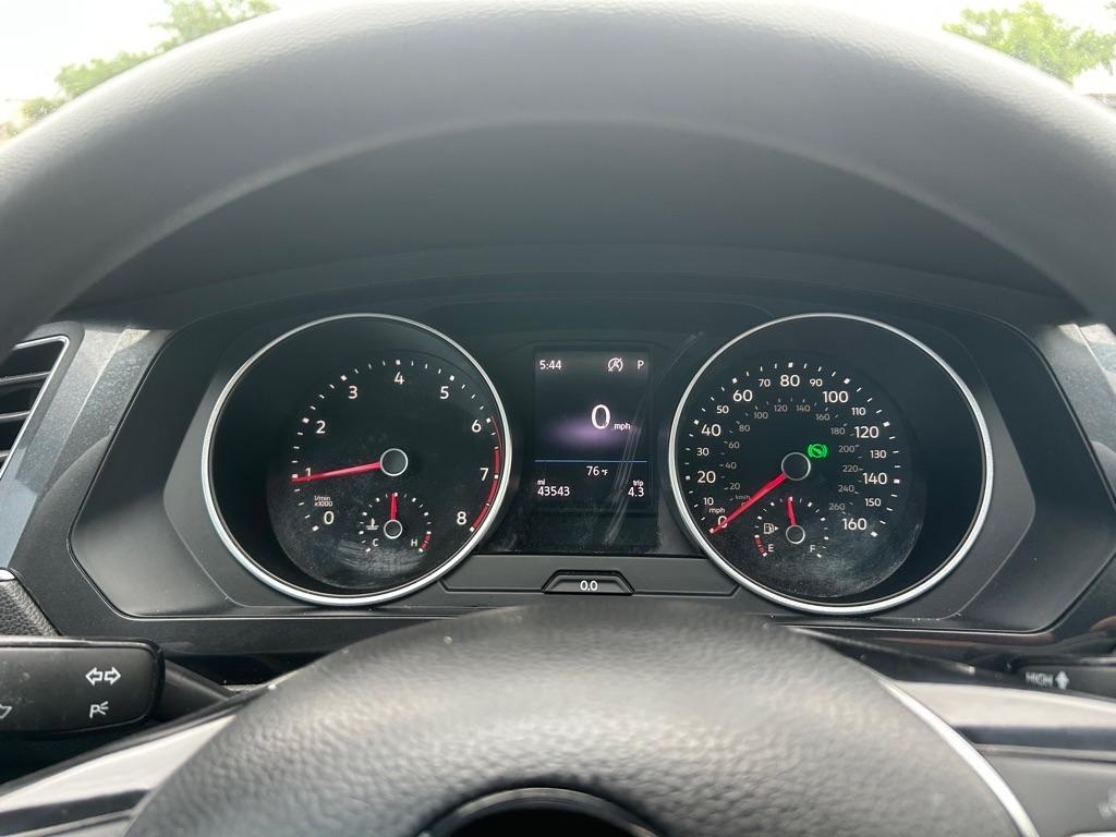 Volkswagen Tiguan S 2019