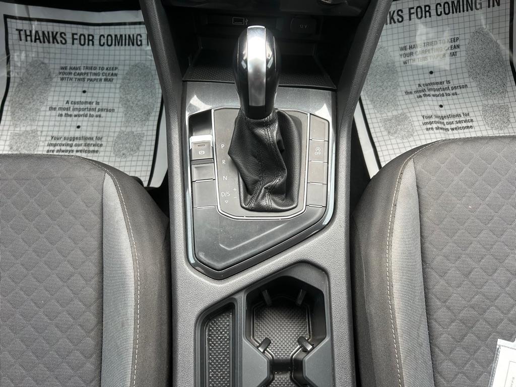 Volkswagen Tiguan S 2019