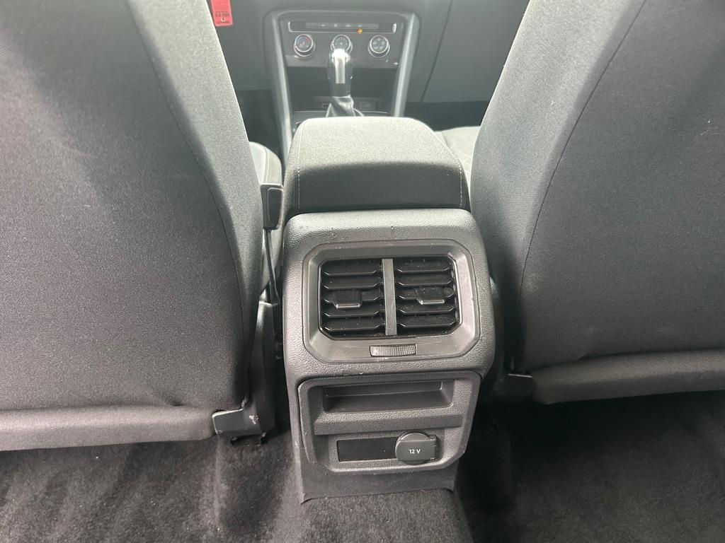 Volkswagen Tiguan S 2019