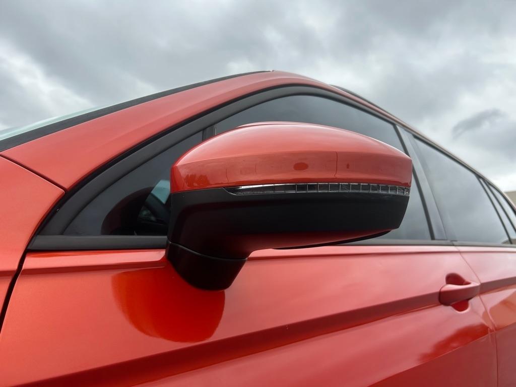 Volkswagen Tiguan S 2019