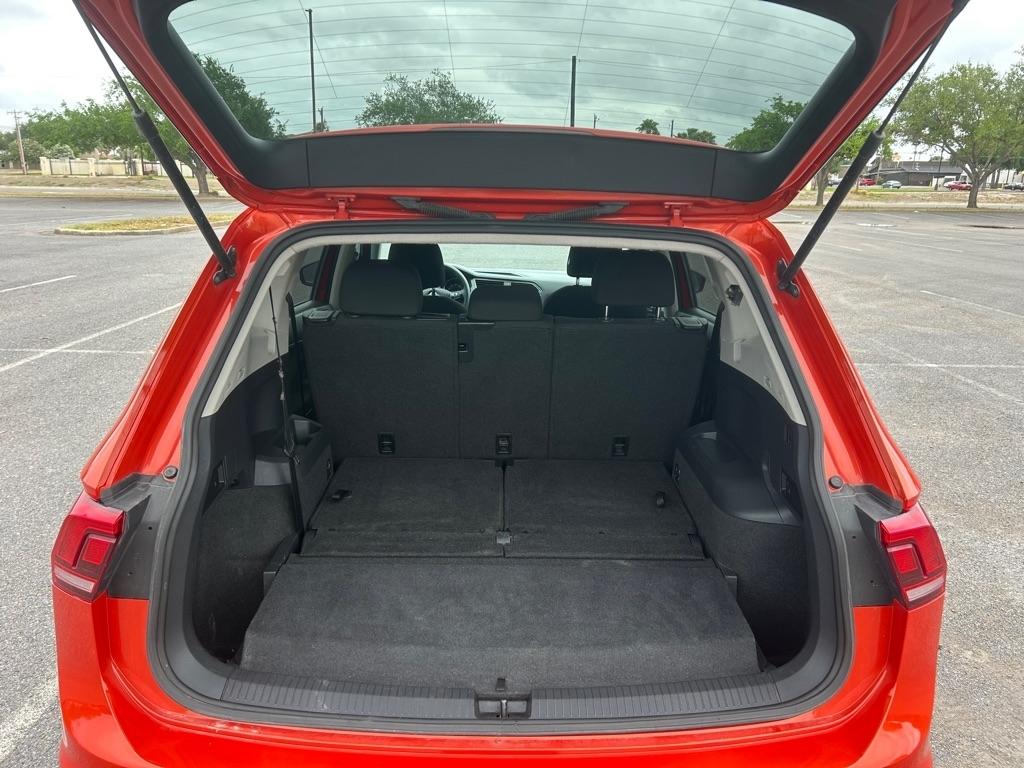 Volkswagen Tiguan S 2019