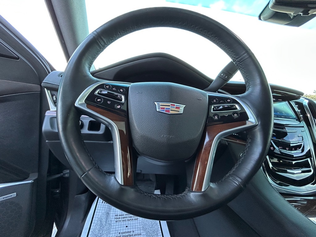 Cadillac Escalade  2017