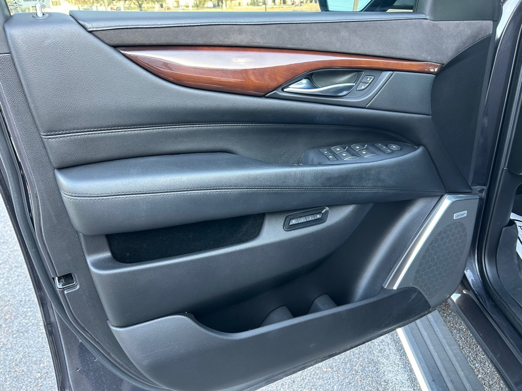 Cadillac Escalade  2017