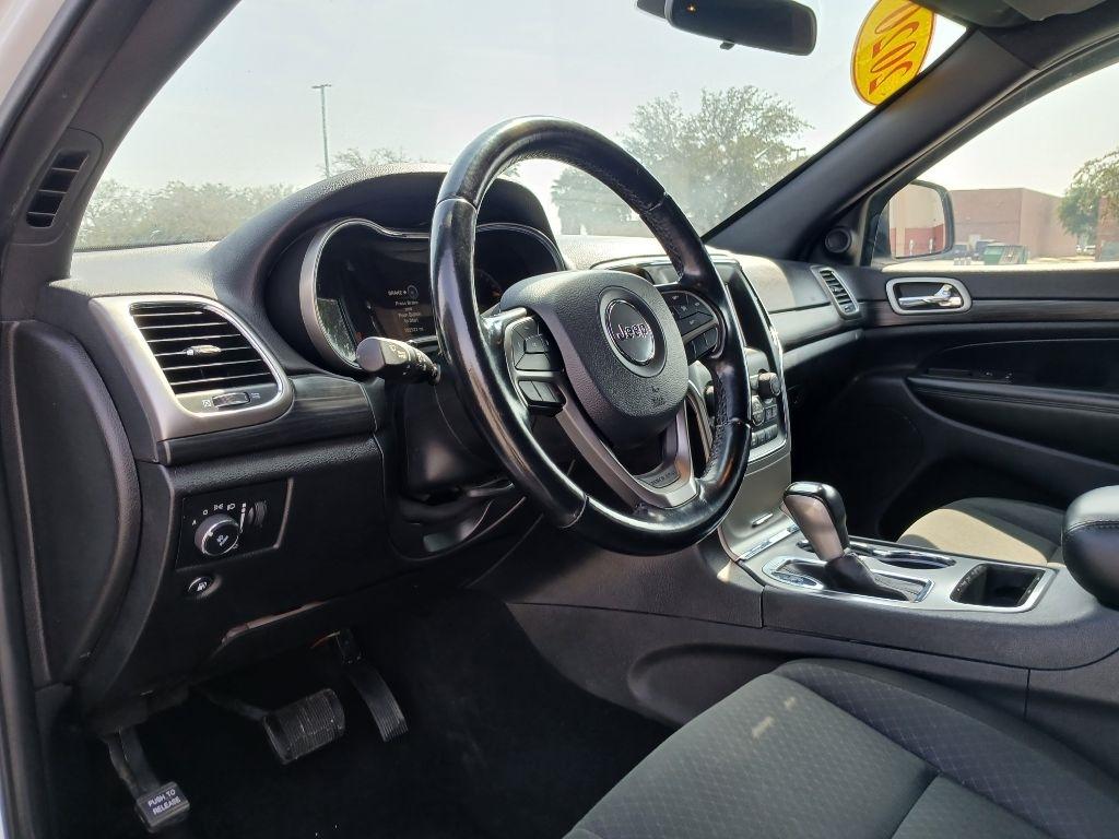 Jeep Grand Cherokee Laredo 4WD 2020