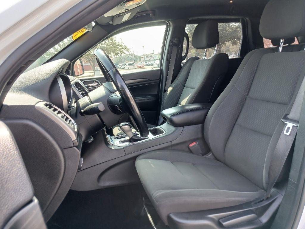 Jeep Grand Cherokee Laredo 4WD 2020