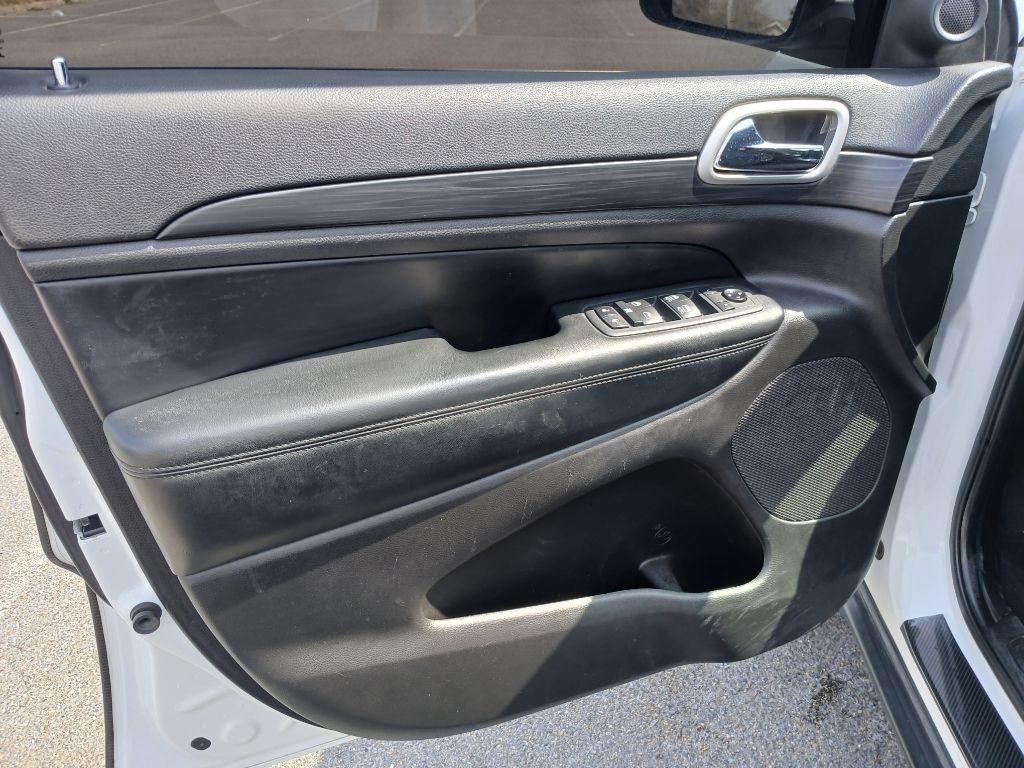 Jeep Grand Cherokee Laredo 4WD 2020