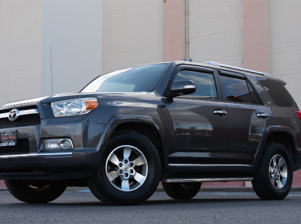 Toyota 4Runner SR5 2WD 2013