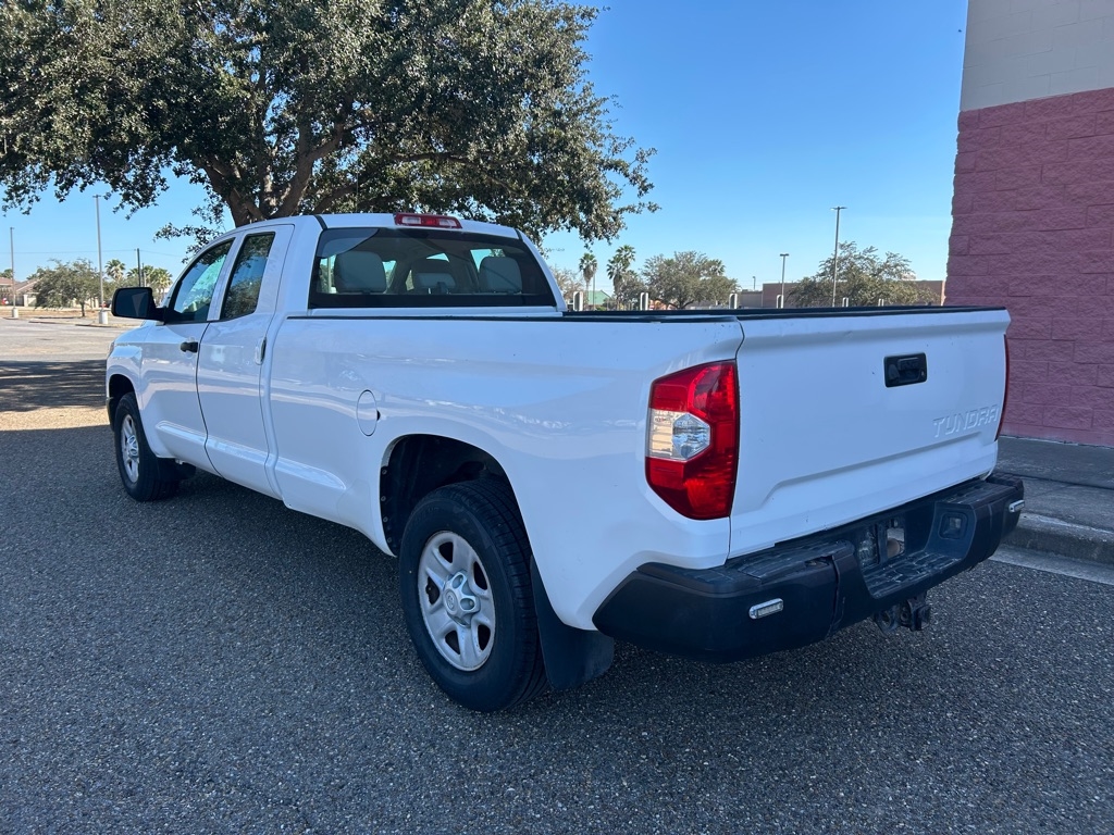 Toyota Tundra SR5 5.7L V8 FFV Double Cab 2WD Long Bed 2017
