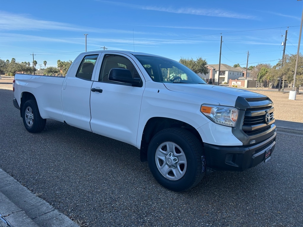 Toyota Tundra SR5 5.7L V8 FFV Double Cab 2WD Long Bed 2017