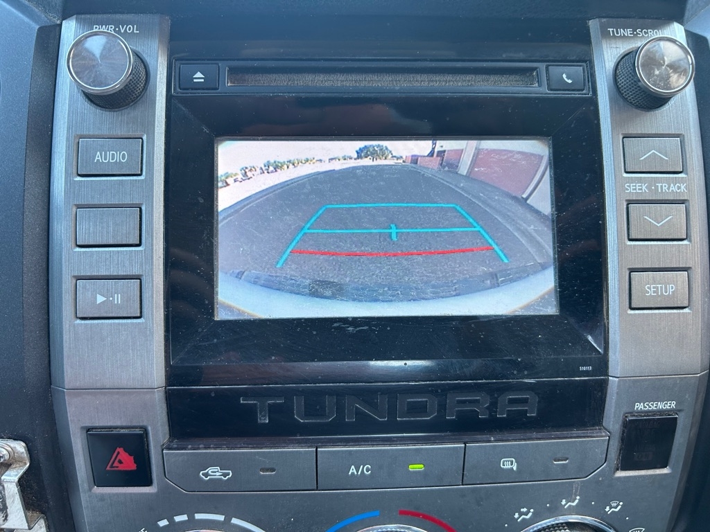 Toyota Tundra SR5 5.7L V8 FFV Double Cab 2WD Long Bed 2017