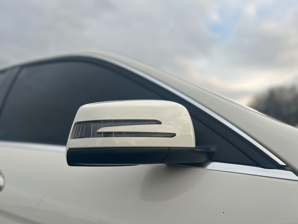 Mercedes-Benz C-Class C300 4MATIC Sport Sedan 2011