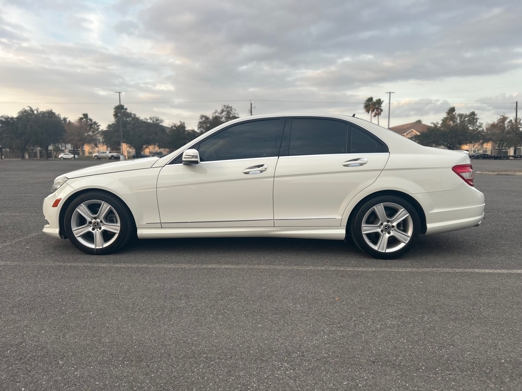 Mercedes-Benz C-Class C300 4MATIC Sport Sedan 2011