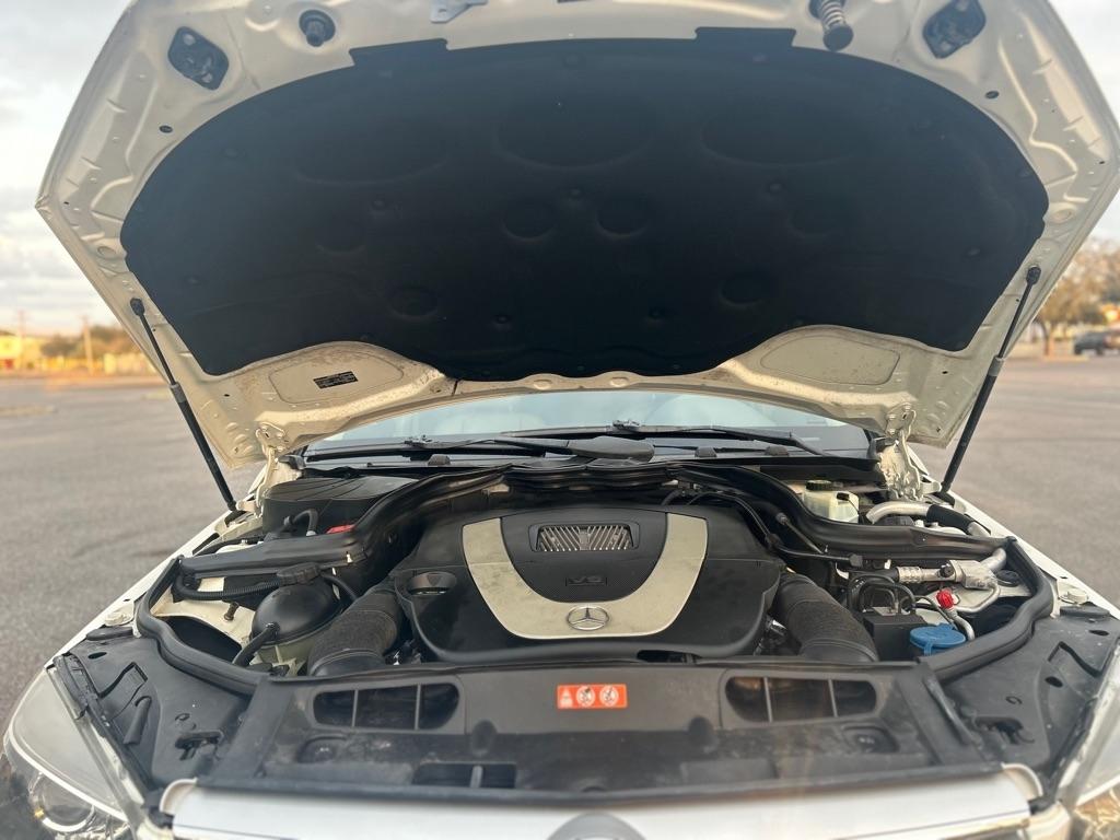 Mercedes-Benz C-Class C300 4MATIC Sport Sedan 2011