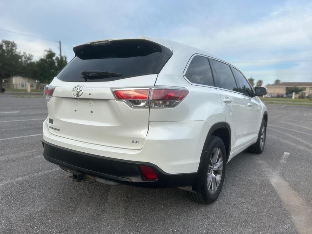 Toyota Highlander LE FWD V6 2014