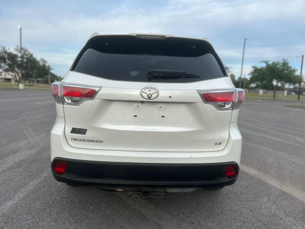 Toyota Highlander LE FWD V6 2014