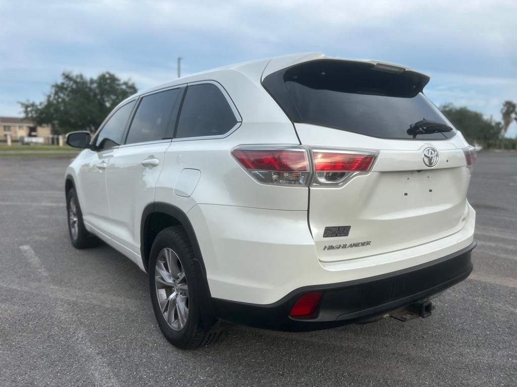 Toyota Highlander LE FWD V6 2014