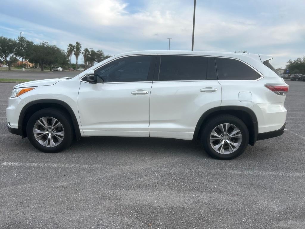 Toyota Highlander LE FWD V6 2014