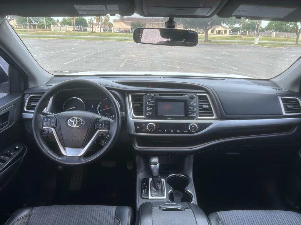 Toyota Highlander LE FWD V6 2014