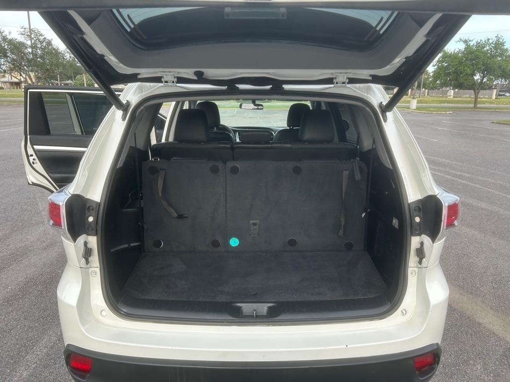Toyota Highlander LE FWD V6 2014