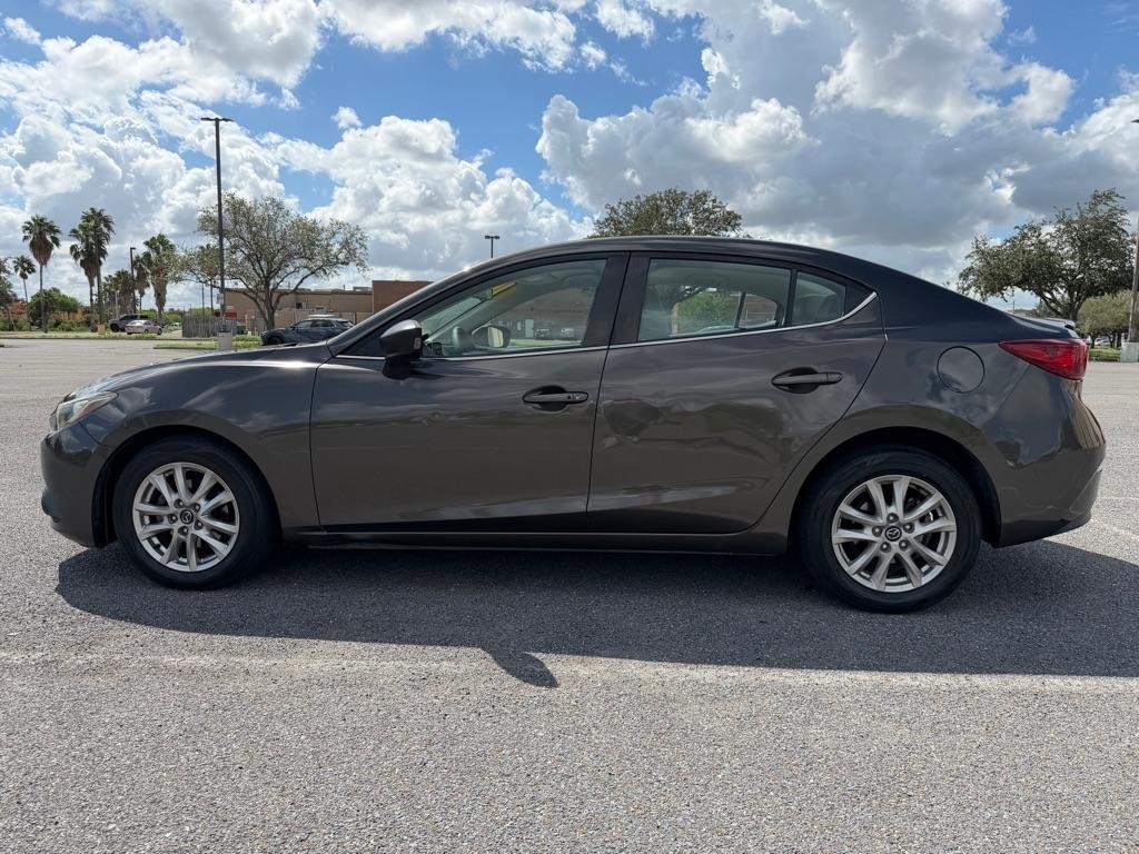 Mazda Mazda3 photo 14