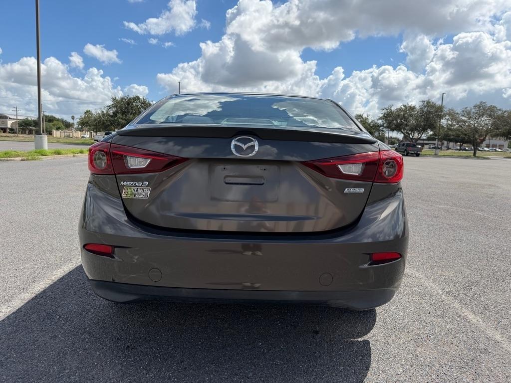 Mazda Mazda3 photo 17