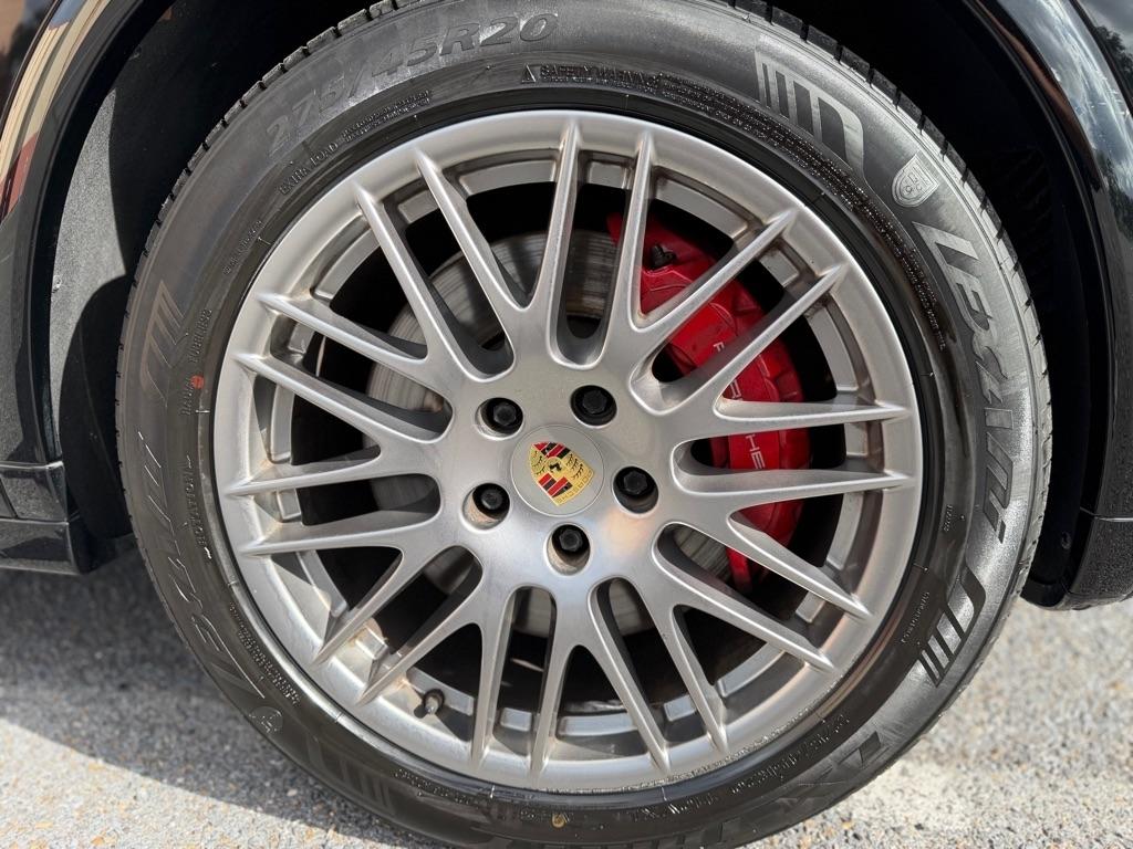 Porsche Cayenne GTS 2016
