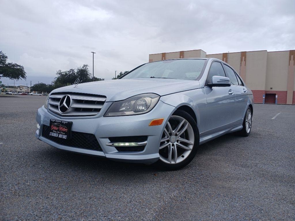 Mercedes-Benz C-Class C250 Luxury Sedan 2013