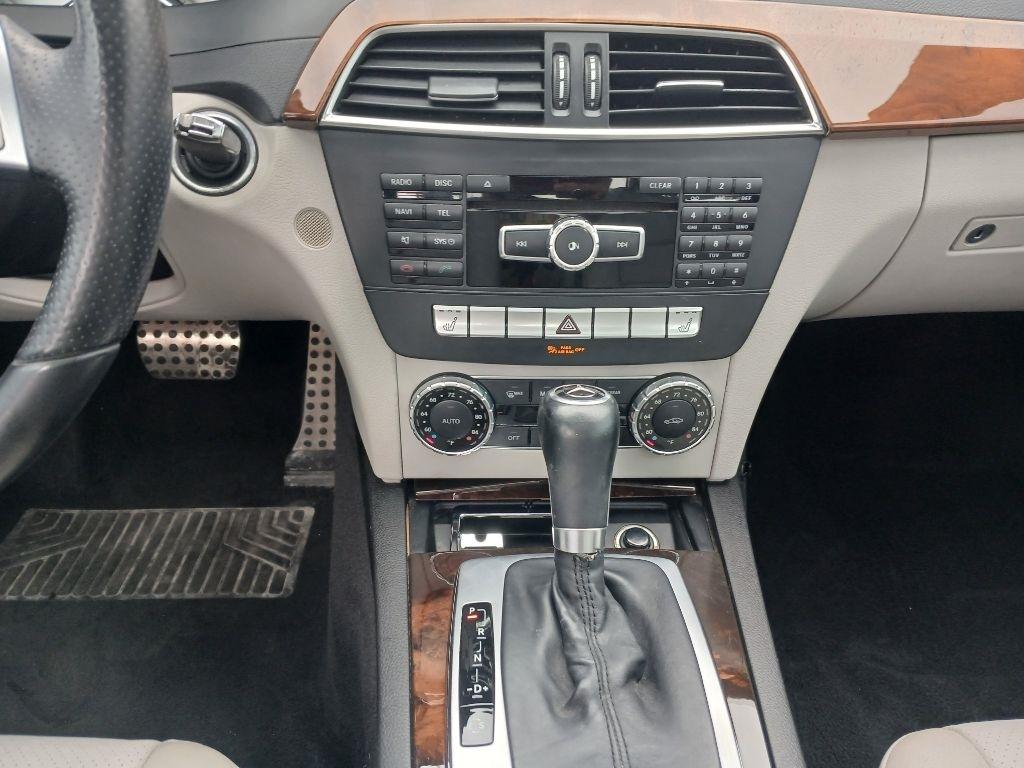 Mercedes-Benz C-Class C250 Luxury Sedan 2013