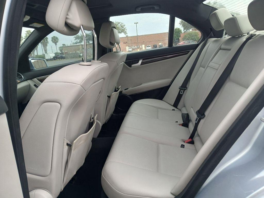 Mercedes-Benz C-Class C250 Luxury Sedan 2013