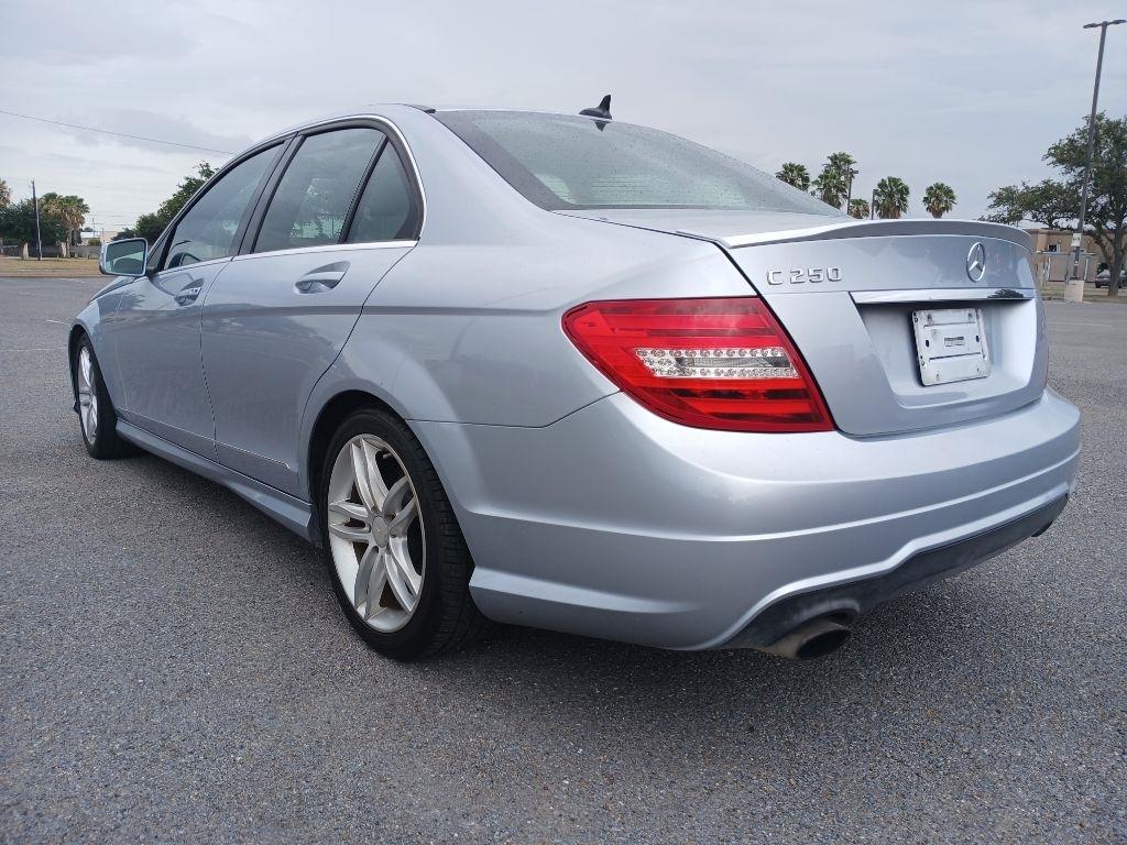 Mercedes-Benz C-Class C250 Luxury Sedan 2013