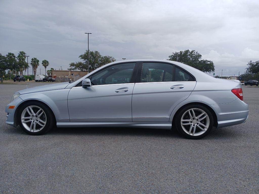 Mercedes-Benz C-Class C250 Luxury Sedan 2013