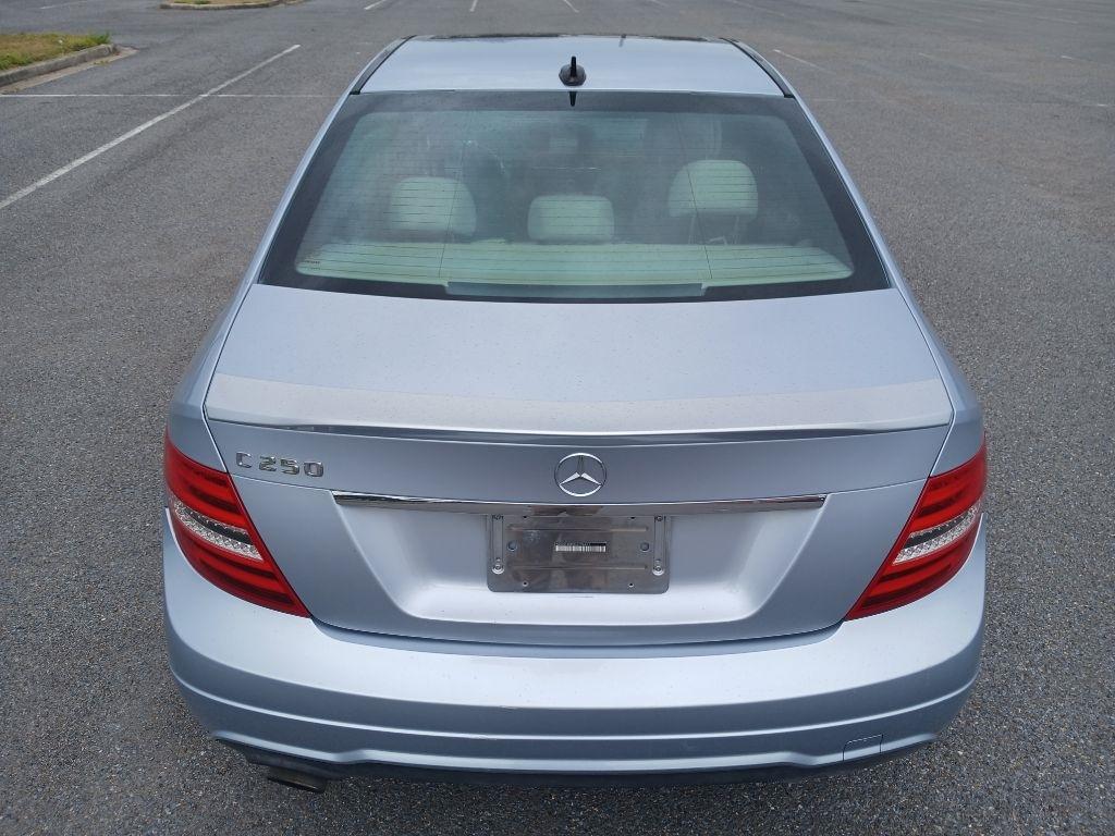 Mercedes-Benz C-Class C250 Luxury Sedan 2013