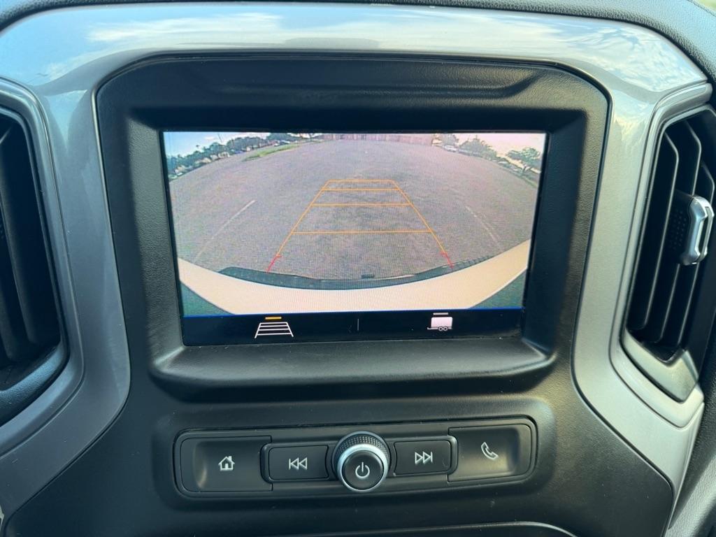 Chevrolet Silverado photo 10