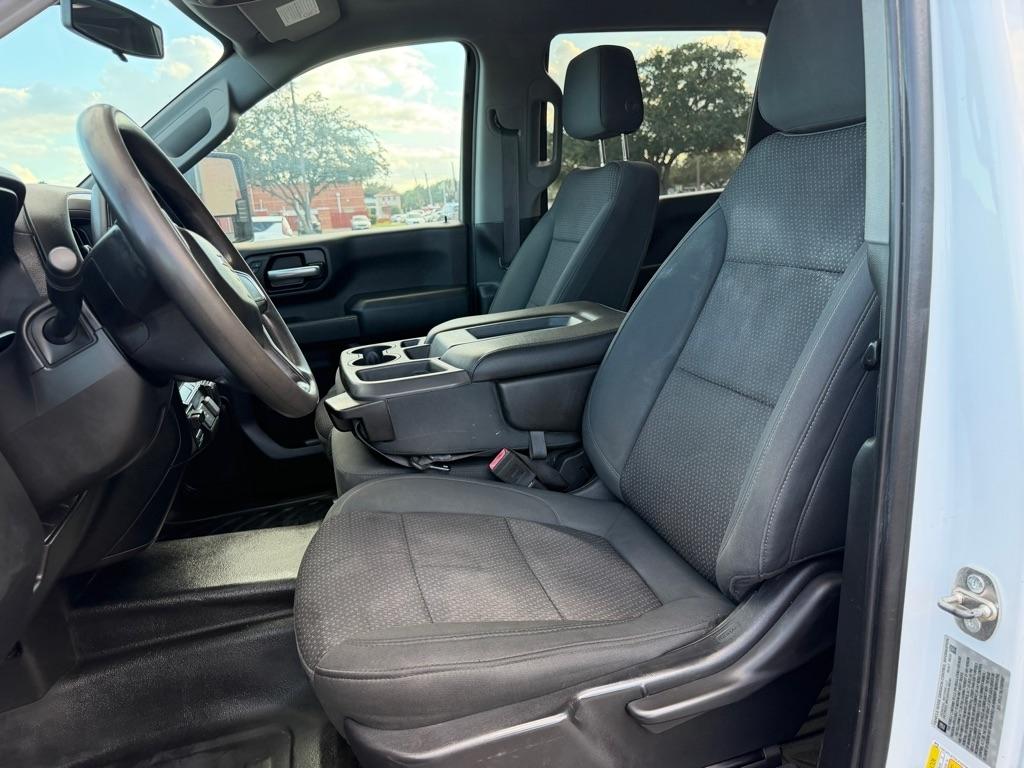 Chevrolet Silverado photo 14