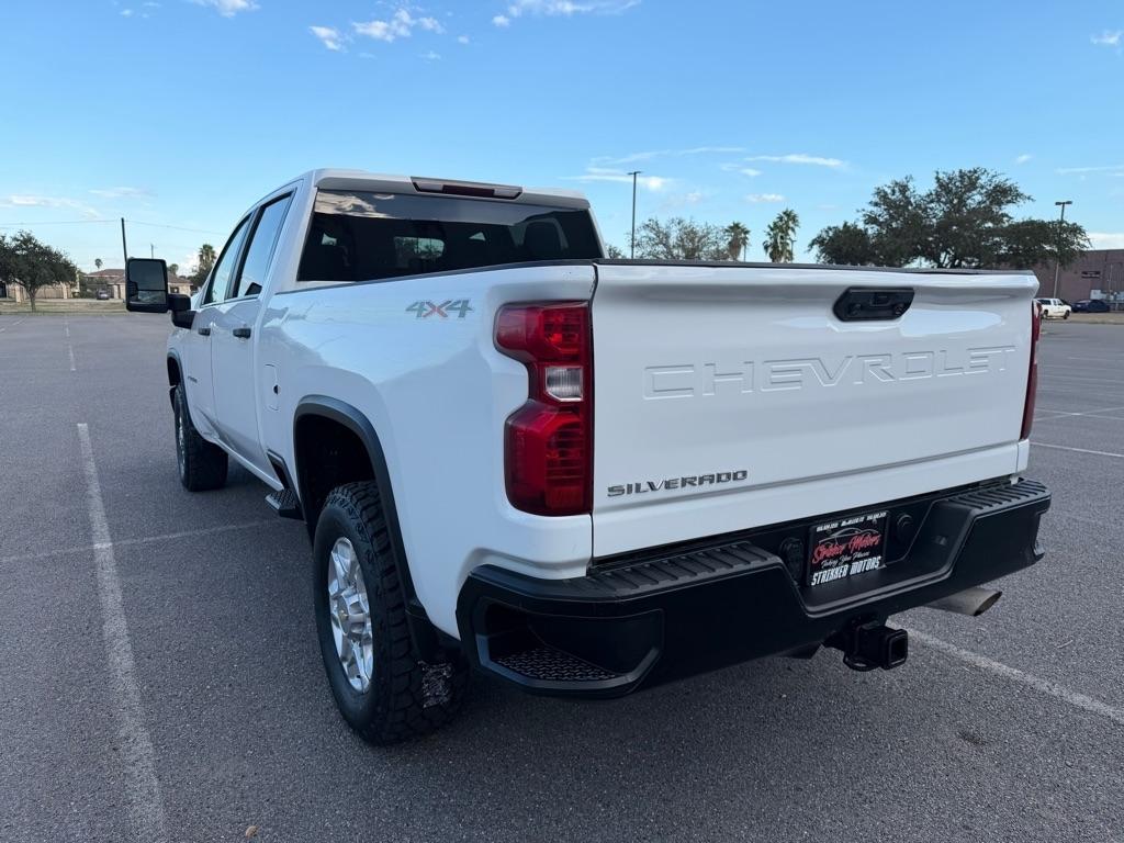 Chevrolet Silverado photo 18