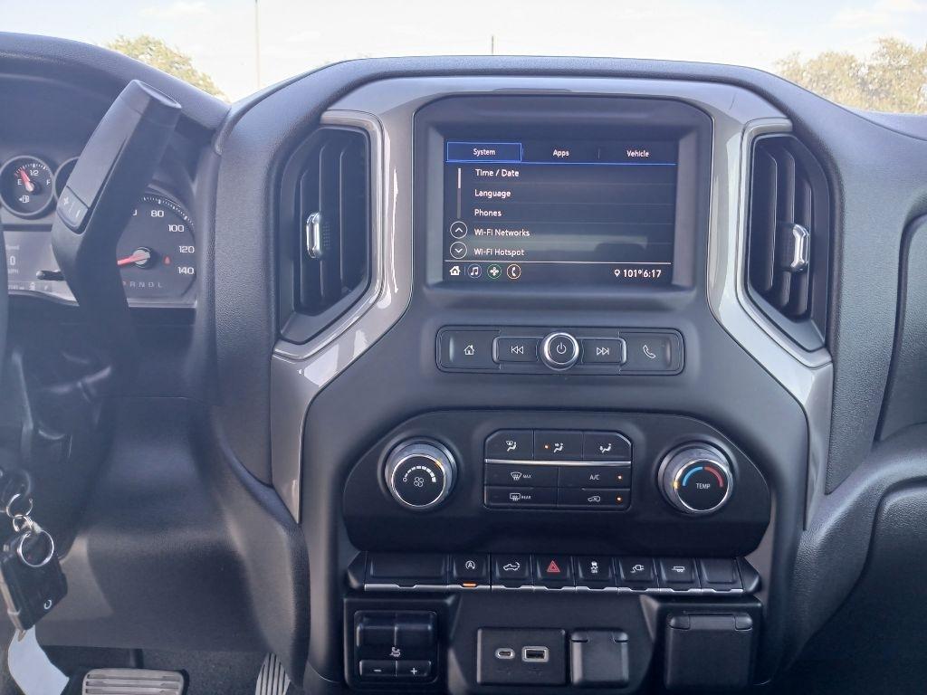 Chevrolet Silverado 1500 Limited Custom Crew Cab Short Box 2WD 2022