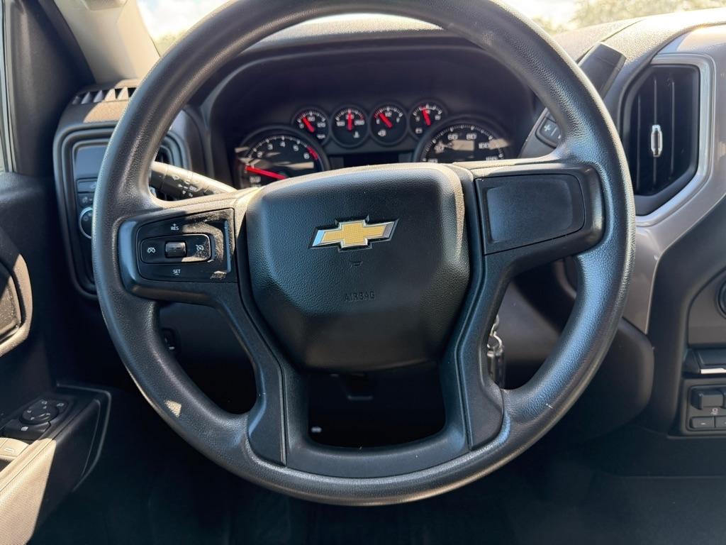 Chevrolet Silverado LTD photo 11