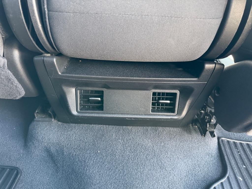 Chevrolet Silverado LTD photo 27