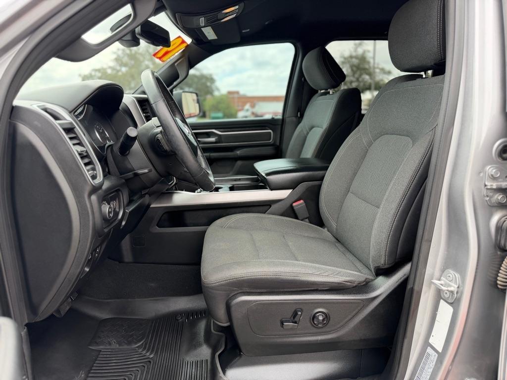 RAM 1500 Big Horn Crew Cab SWB 4WD 2019